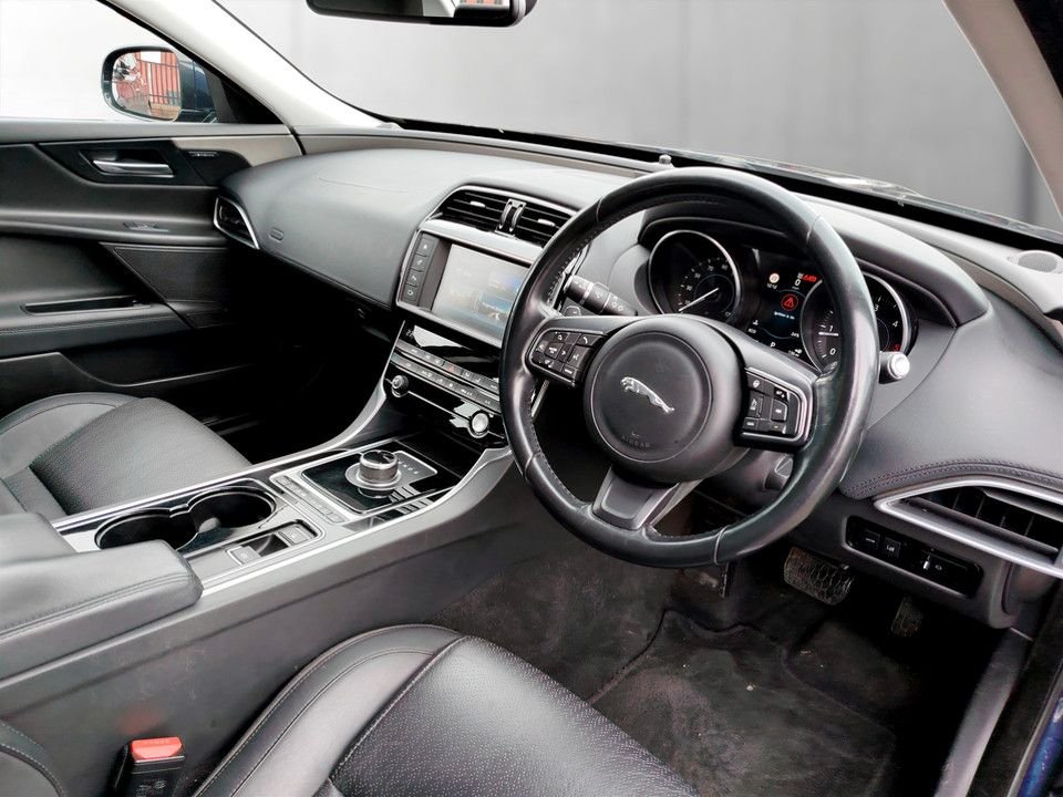 Used Jaguar XE 2016 for sale - 77608440: Photo 13