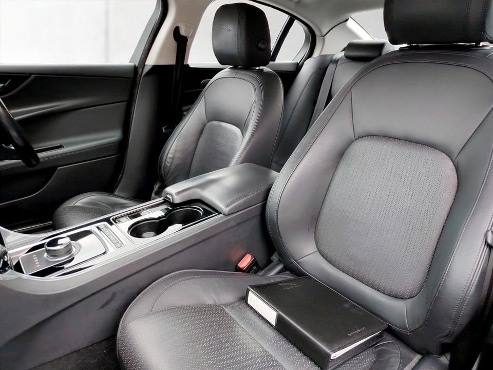 Used Jaguar XE 2016 for sale - 77608440: Photo 16