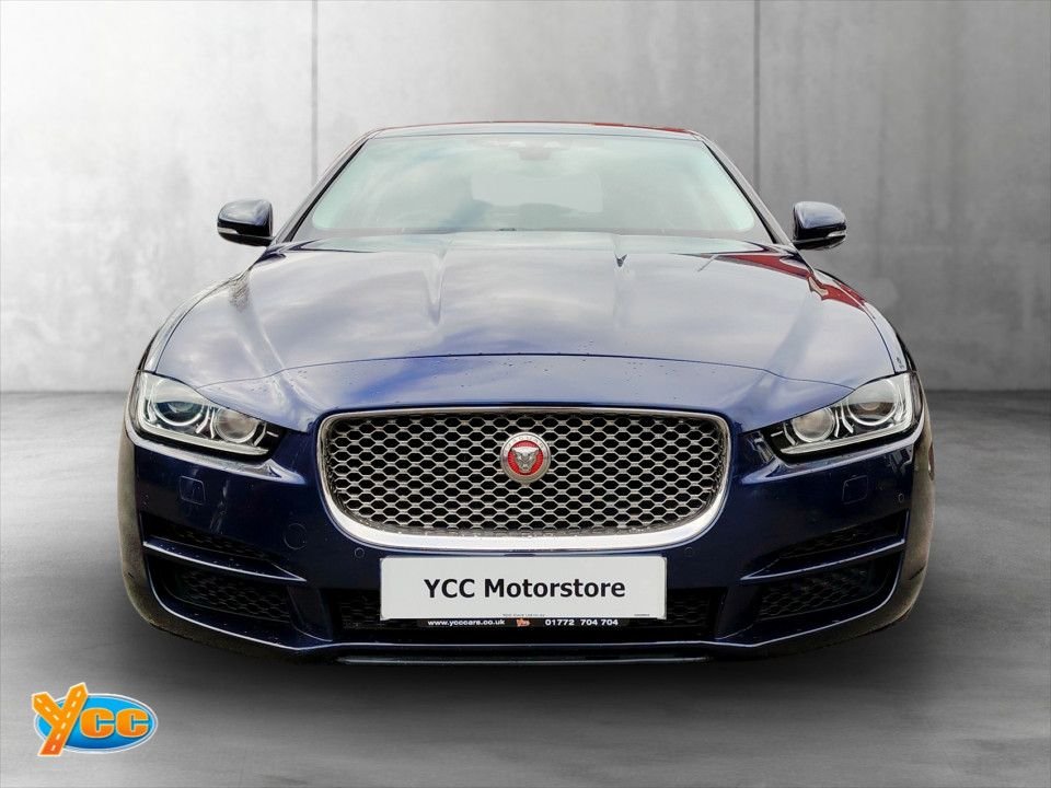 Used Jaguar XE 2016 for sale - 77608440: Photo 2