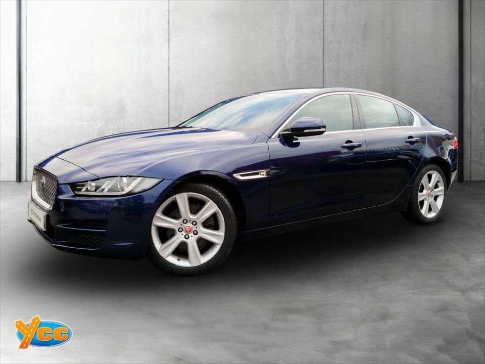 Used Jaguar XE 2016 for sale - 77608440: Photo 3