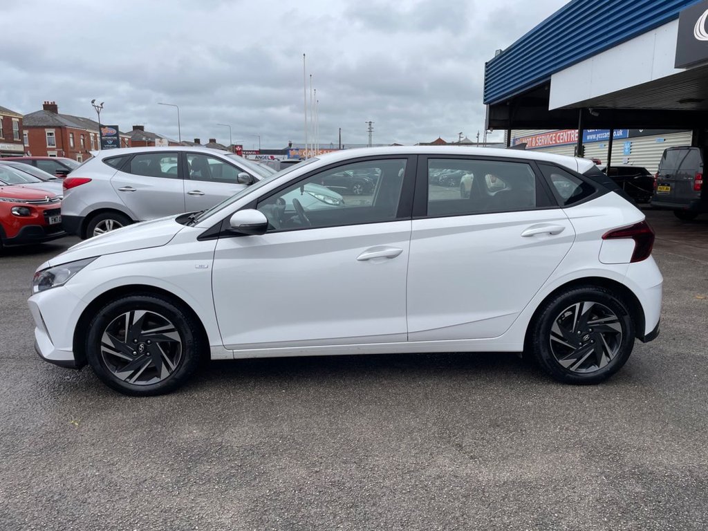 Used Hyundai i20 2023 for sale - 77009700: Photo 10