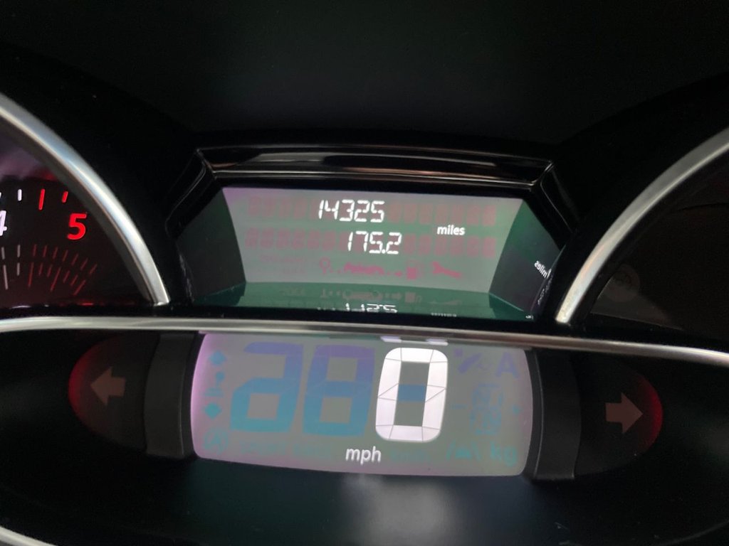 Used Renault Clio 2018 for sale - 77009653: Photo 37