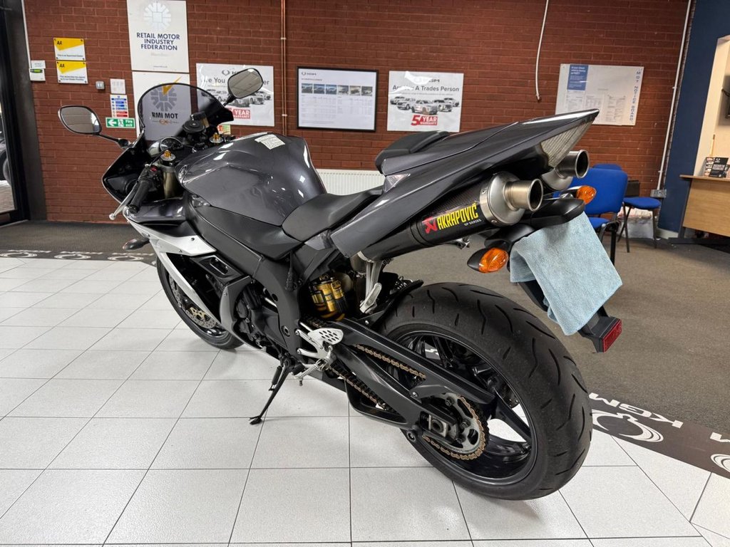 Used Yamaha R1 2004 for sale - 78919190: Photo 10