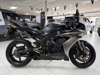 Used Yamaha R1 2004 for sale - bike-78919190: Photo