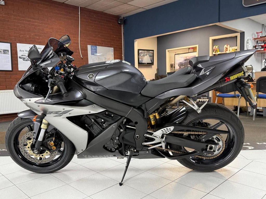 Used Yamaha R1 2004 for sale - 78919190: Photo 2