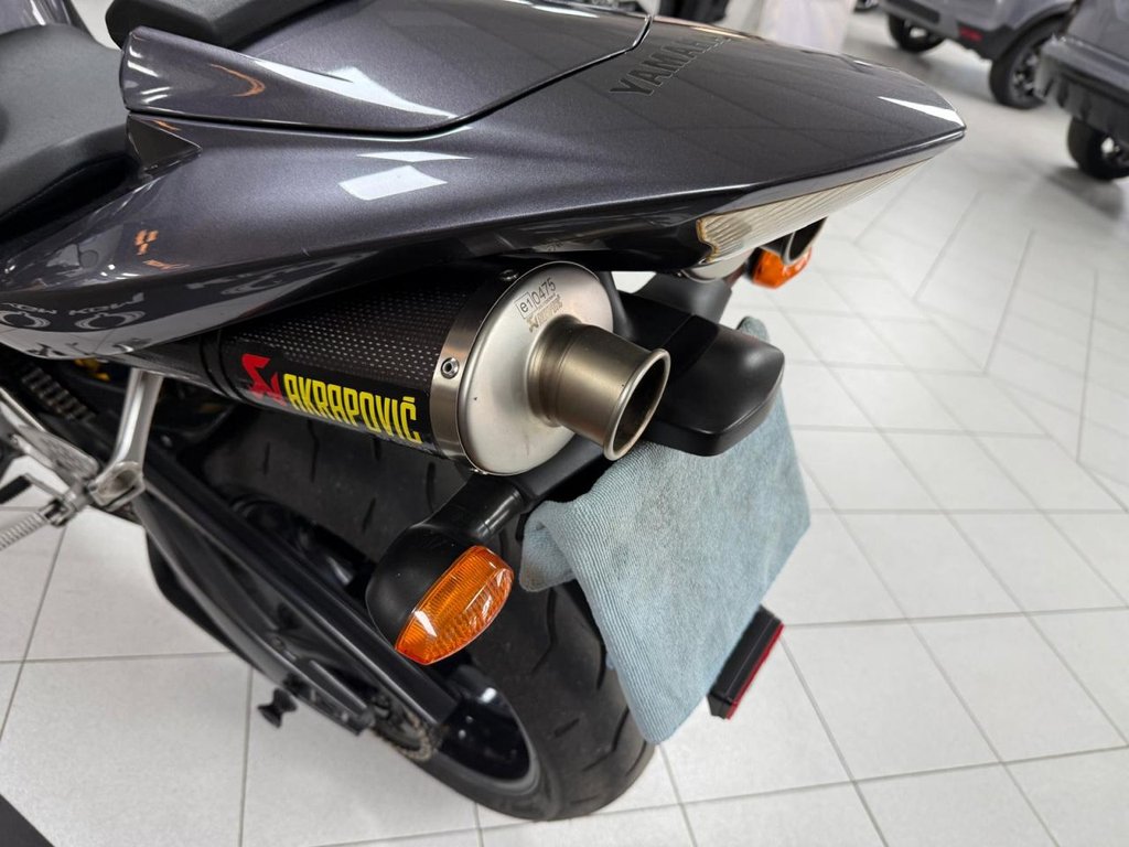 Used Yamaha R1 2004 for sale - 78919190: Photo 28