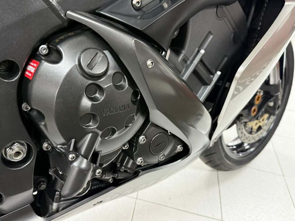 Used Yamaha R1 2004 for sale - 78919190: Photo 39