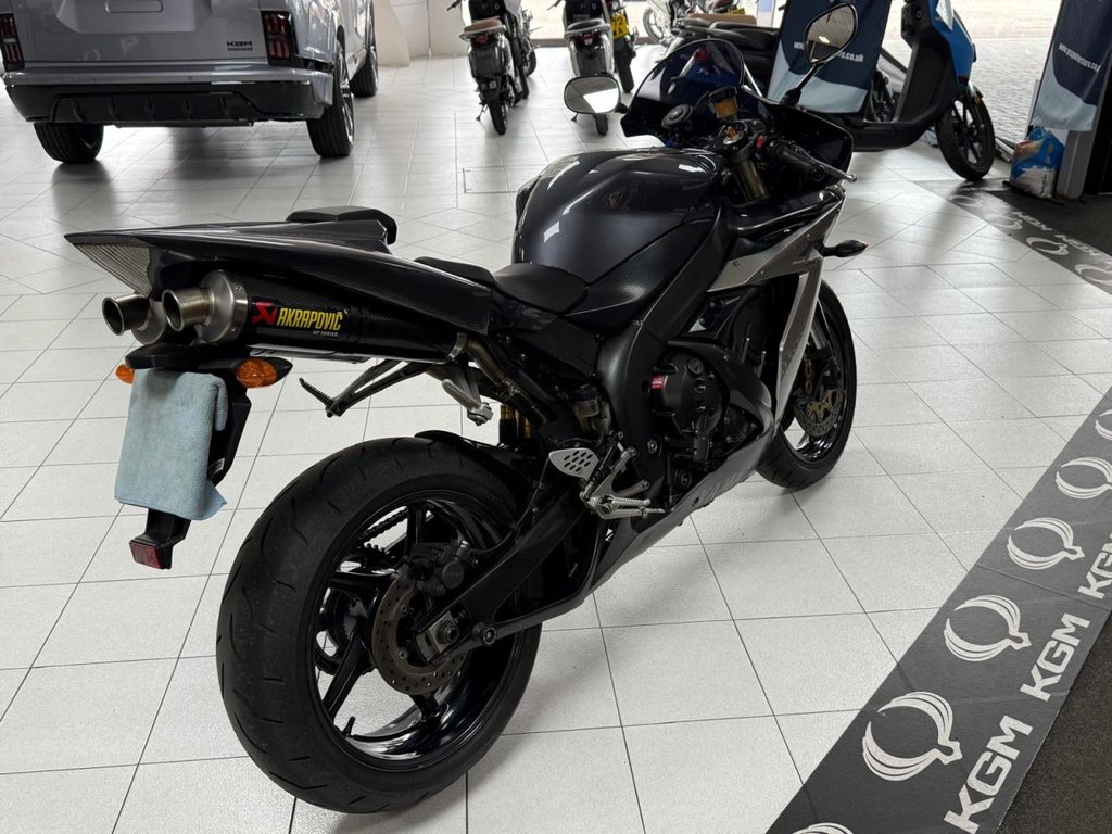 Used Yamaha R1 2004 for sale - 78919190: Photo 40