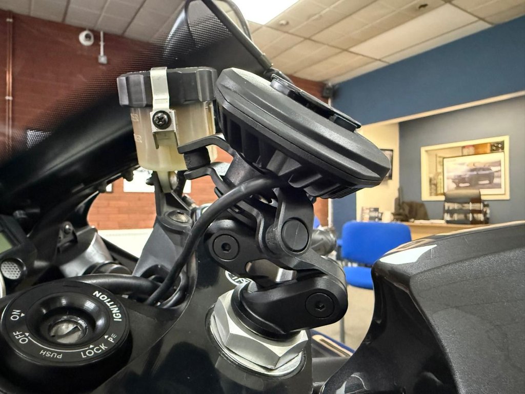 Used Yamaha R1 2004 for sale - 78919190: Photo 44