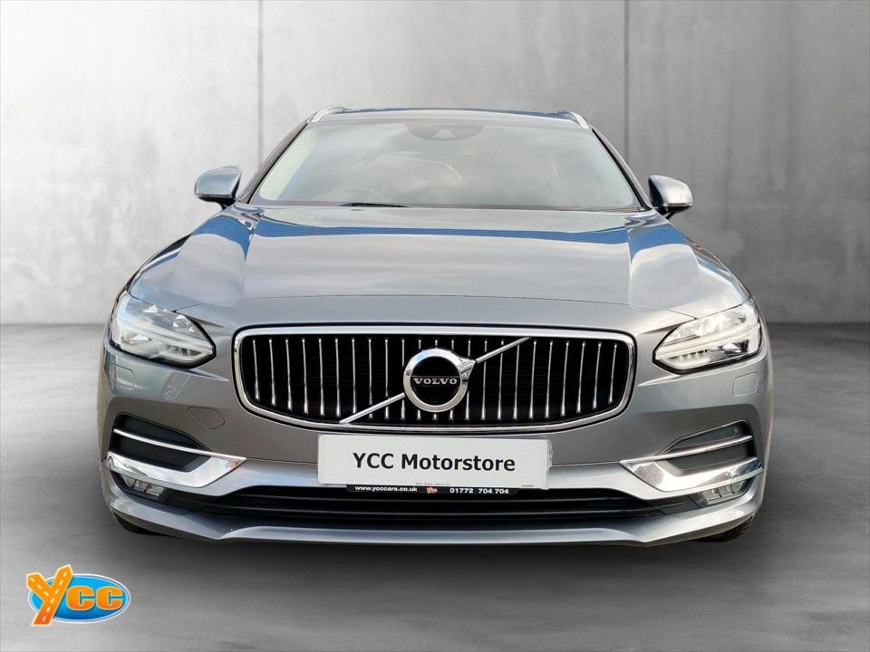 Used Volvo V90 2017 for sale - 77820735: Photo 2