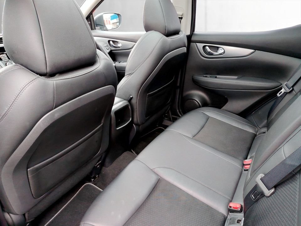 Used Nissan Qashqai 2017 for sale - 77798267: Photo 17