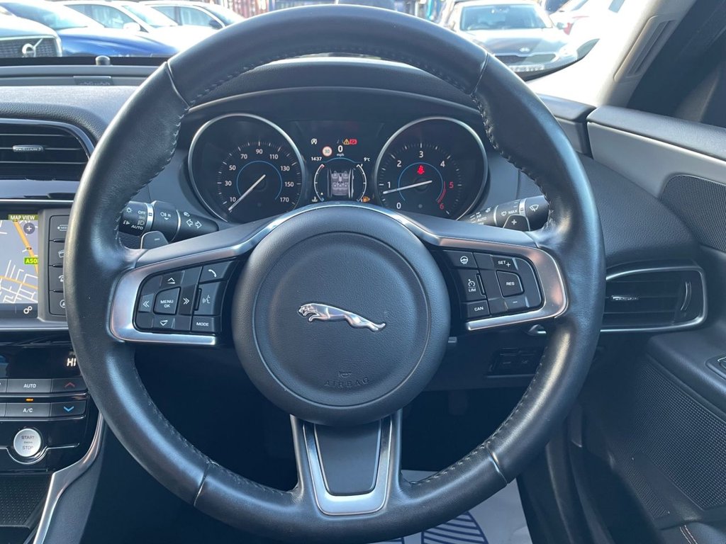 Used Jaguar XE 2018 for sale - 77009629: Photo 11