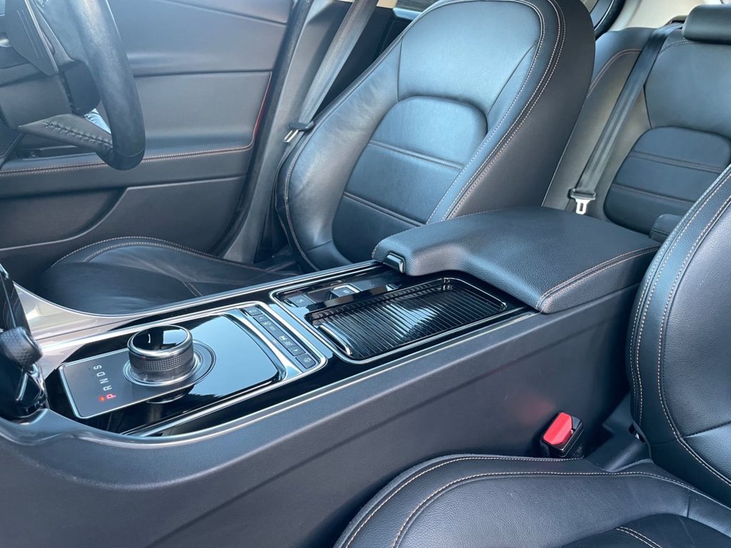 Used Jaguar XE 2018 for sale - 77009629: Photo 32