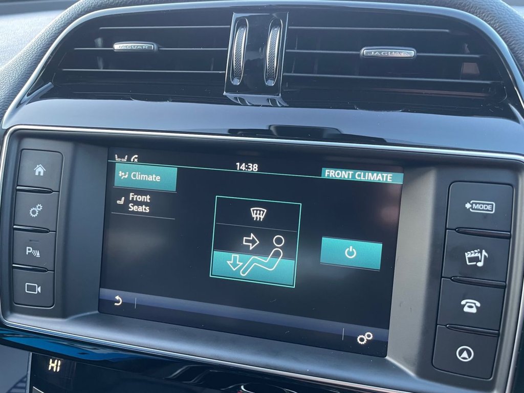 Used Jaguar XE 2018 for sale - 77009629: Photo 46