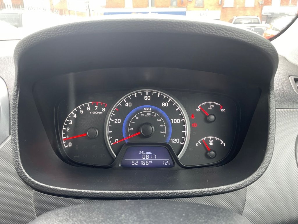 Used Hyundai i10 2017 for sale - 77009666: Photo 40