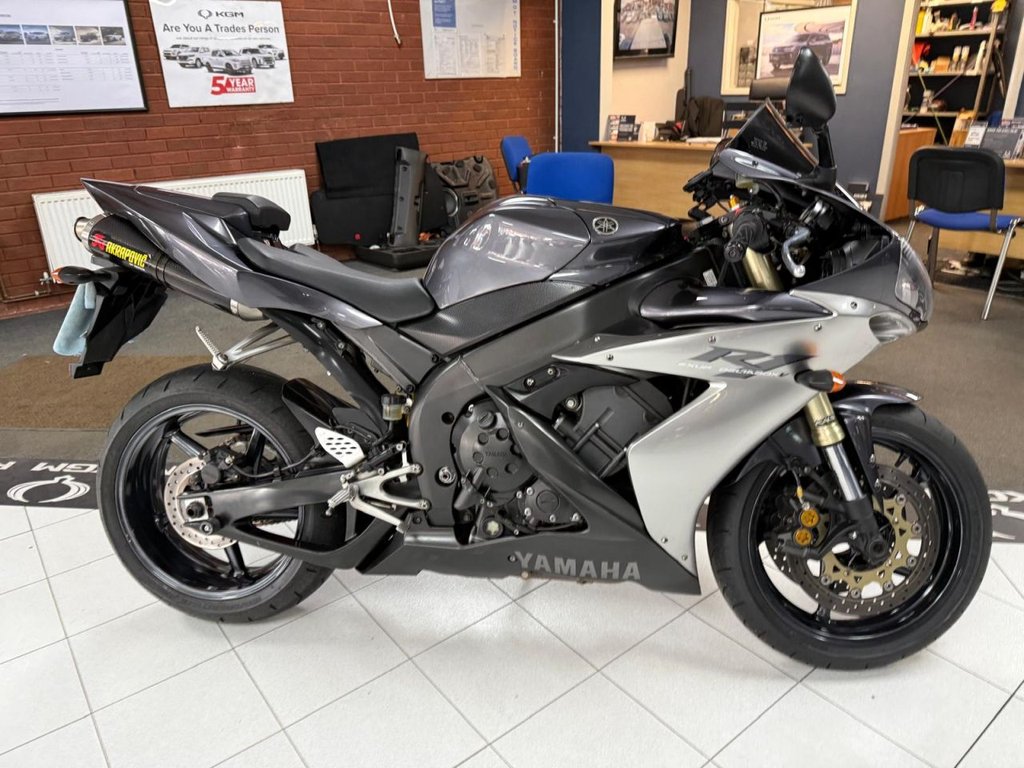 Yamaha R1