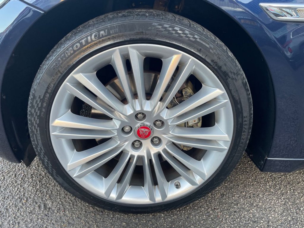 Used Jaguar XJ 2015 for sale - 77009650: Photo 15