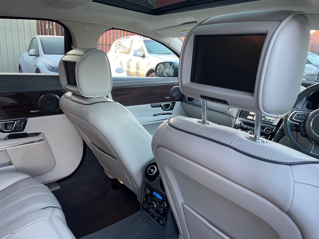 Used Jaguar XJ 2015 for sale - 77009650: Photo 33