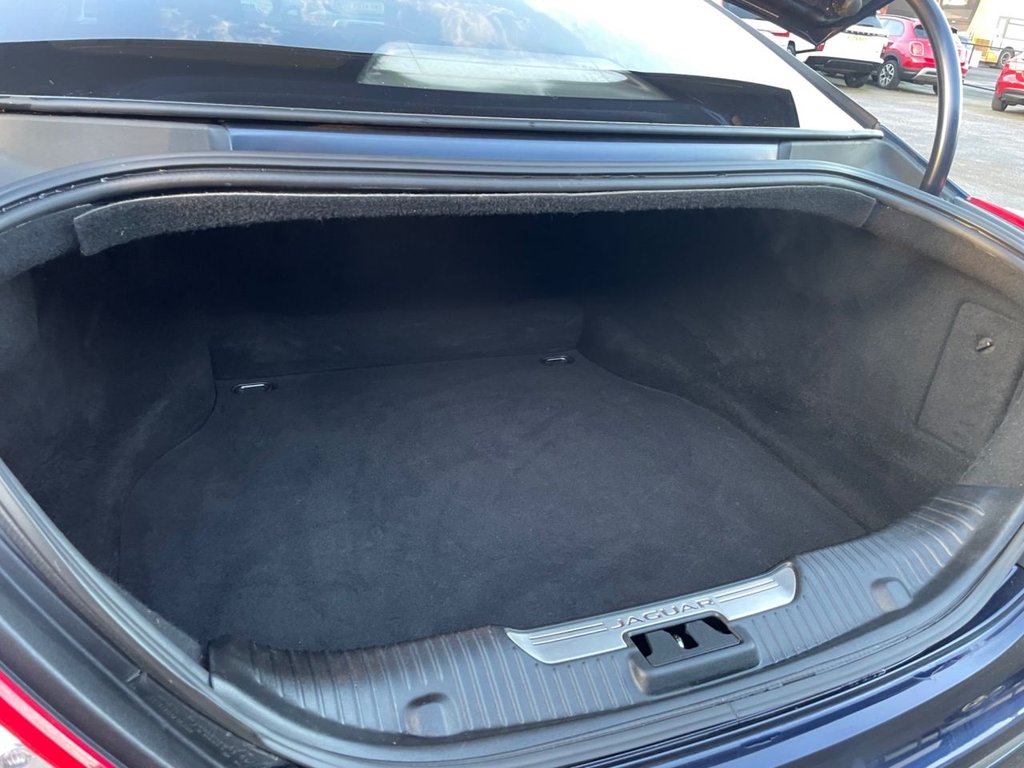 Used Jaguar XJ 2015 for sale - 77009650: Photo 40