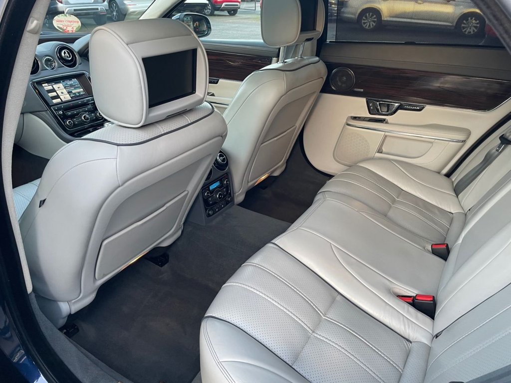 Used Jaguar XJ 2015 for sale - 77009650: Photo 43