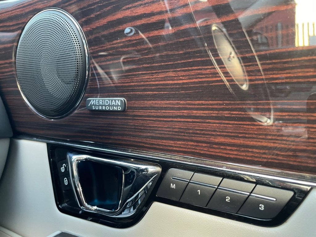 Used Jaguar XJ 2015 for sale - 77009650: Photo 49