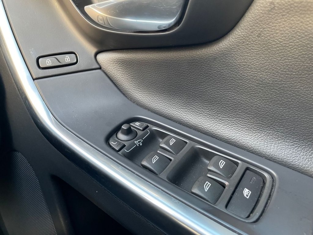 Used Volvo XC60 2016 for sale - 77009672: Photo 41