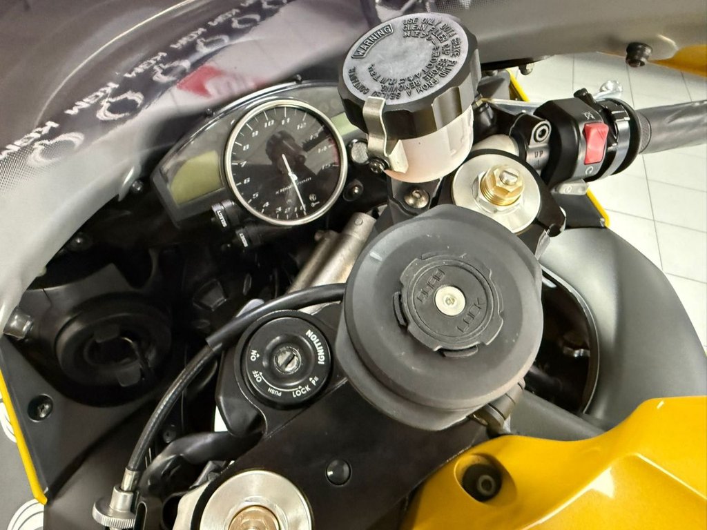 Used Yamaha R1 2006 for sale - 78382844: Photo 14