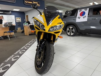 Used Yamaha R1 2006 for sale - bike-78382844: Photo