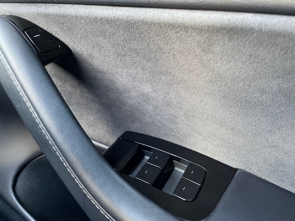 Used Tesla Model 3 2020 for sale - 77009645: Photo 43