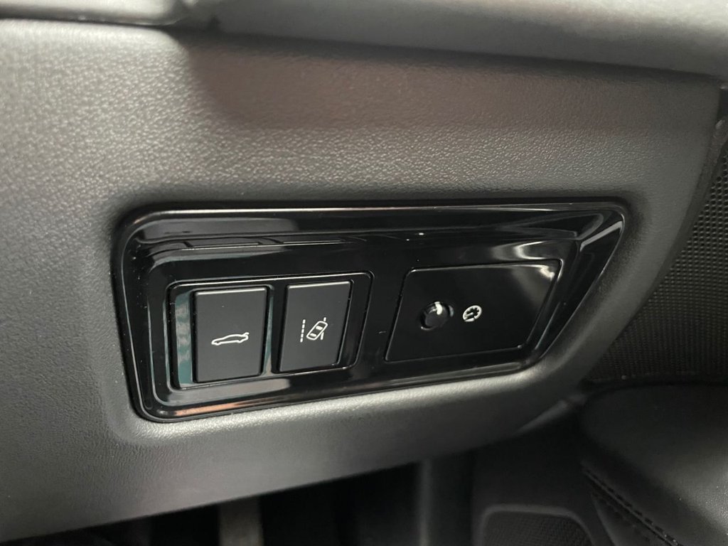 Used Jaguar XF 2017 for sale - 77009679: Photo 44