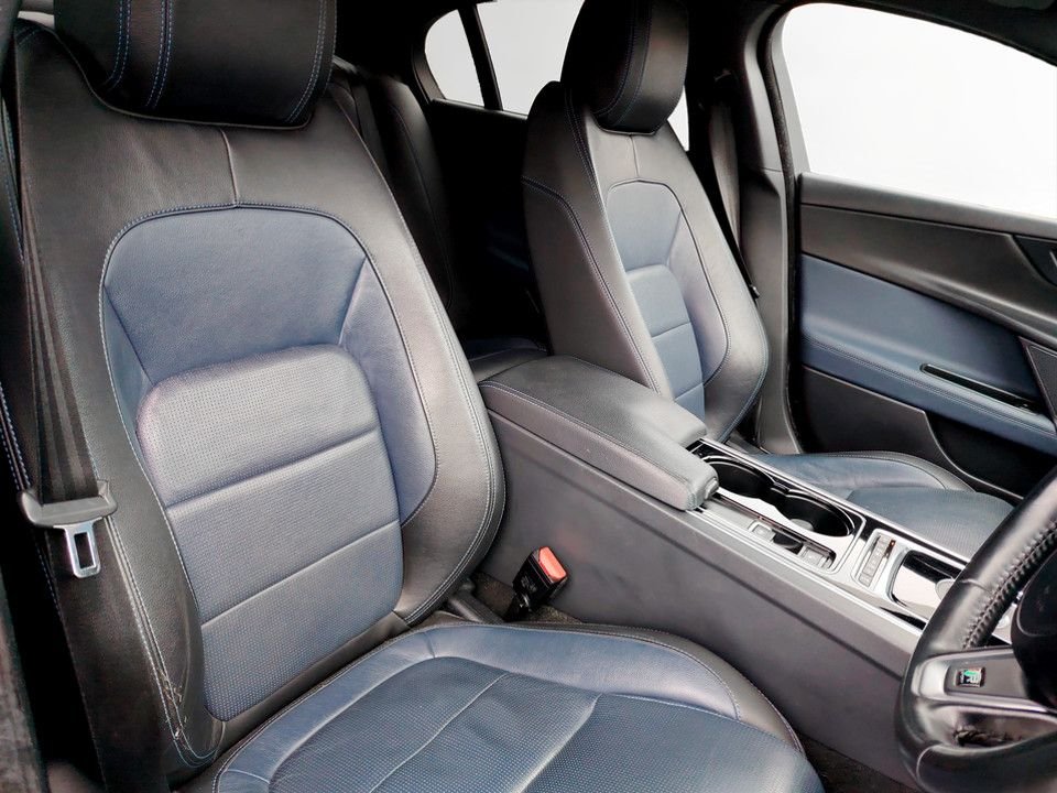 Used Jaguar XE 2015 for sale - 77407659: Photo 15