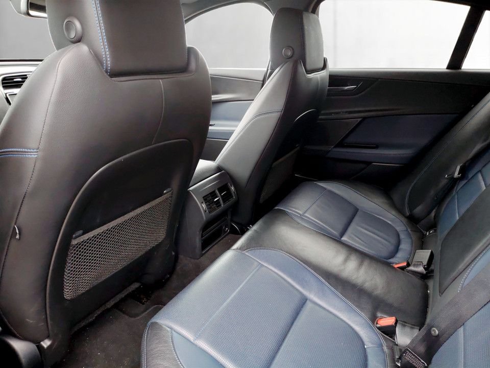 Used Jaguar XE 2015 for sale - 77407659: Photo 17