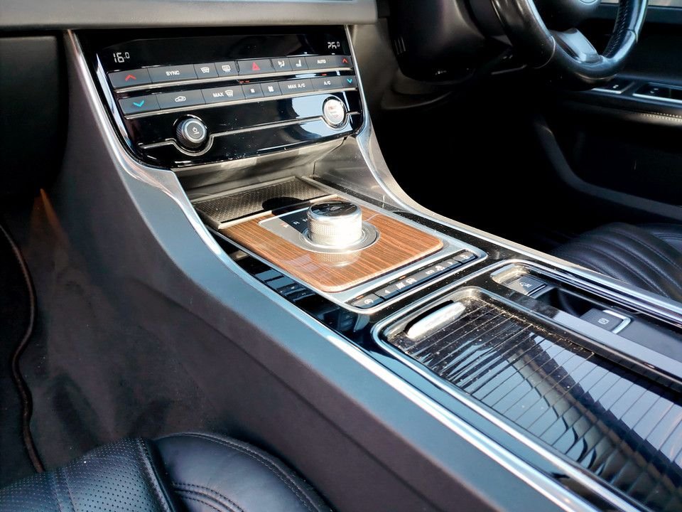 Used Jaguar XF 2016 for sale - 78096498: Photo 19