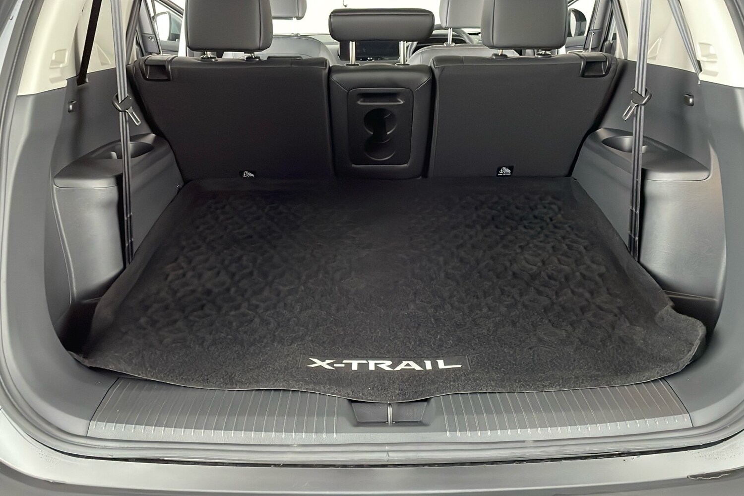 Used Nissan X-Trail for sale - 77729381: Photo 10