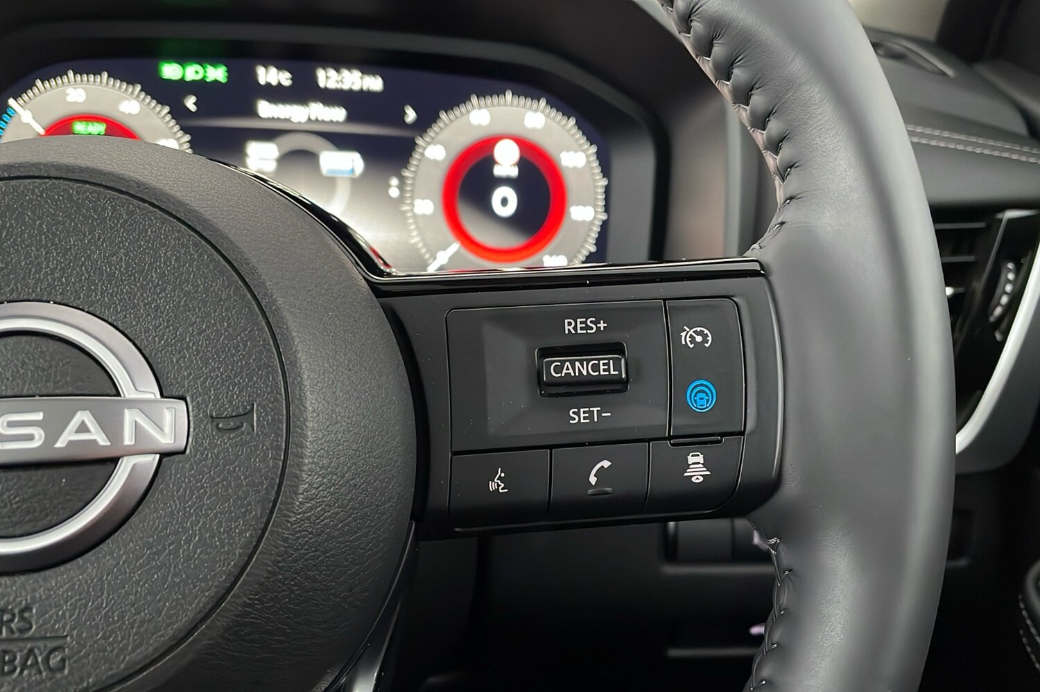 Used Nissan X-Trail for sale - 77729381: Photo 22