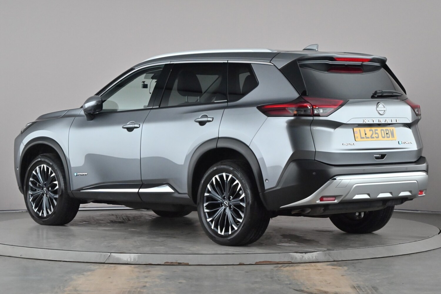 Used Nissan X-Trail for sale - 77729381: Photo 6