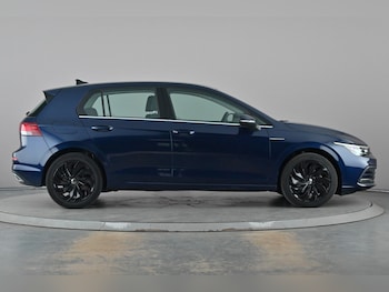 Used Volkswagen Golf 2021 for sale - 79204207: Photo