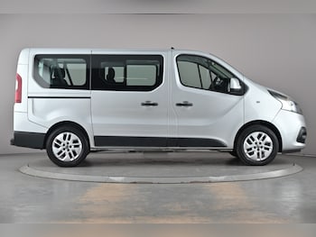 Used Nissan NV300 2017 for sale - 77729316: Photo