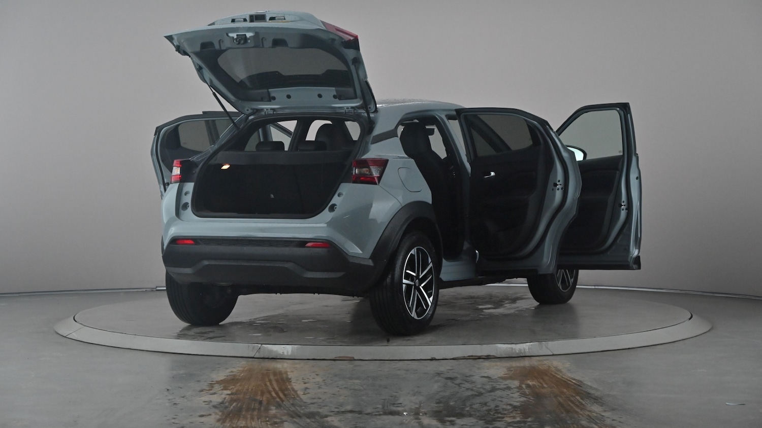 Vehicle 83
