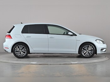 Used Volkswagen Golf 2018 for sale - 77846256: Photo