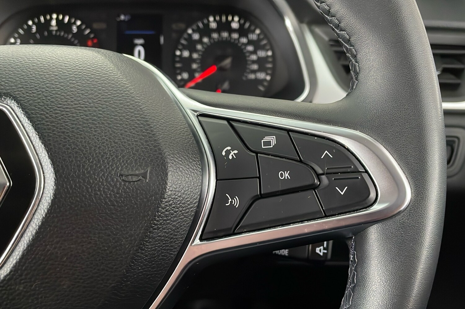 Used Renault Captur for sale - 77729383: Photo 20