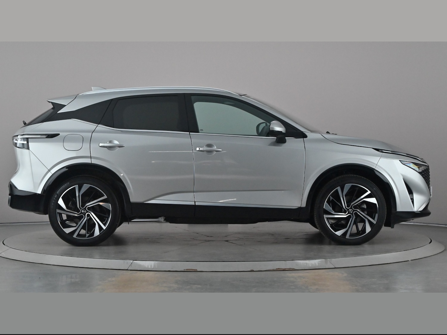 Used Nissan Qashqai for sale - 77729308: Photo 3