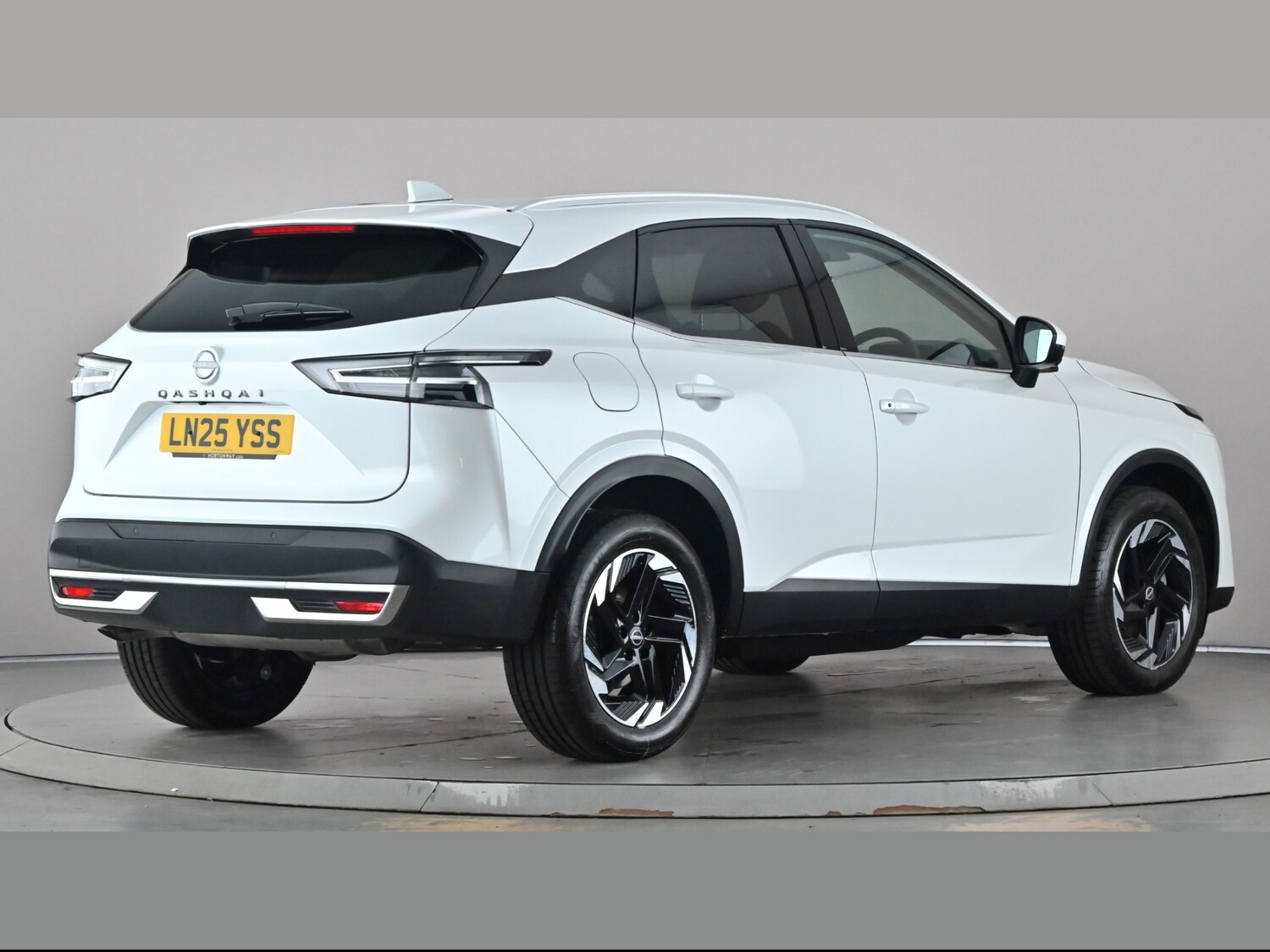 Used Nissan Qashqai for sale - 77729325: Photo 6