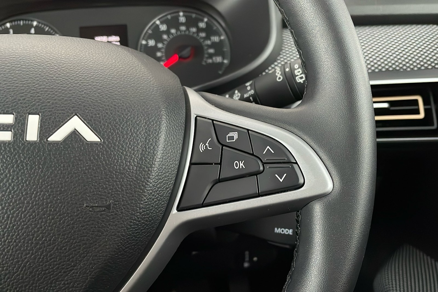 Used Dacia Sandero Stepway 2024 for sale - 78182557: Photo 17