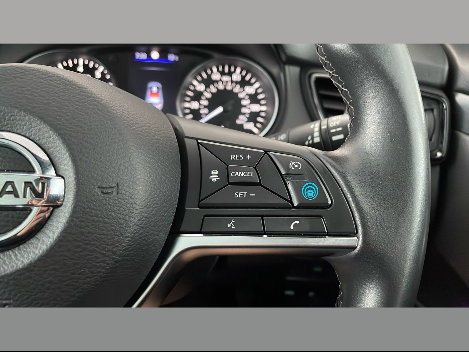 Used Nissan Qashqai for sale - 77729337: Photo 17