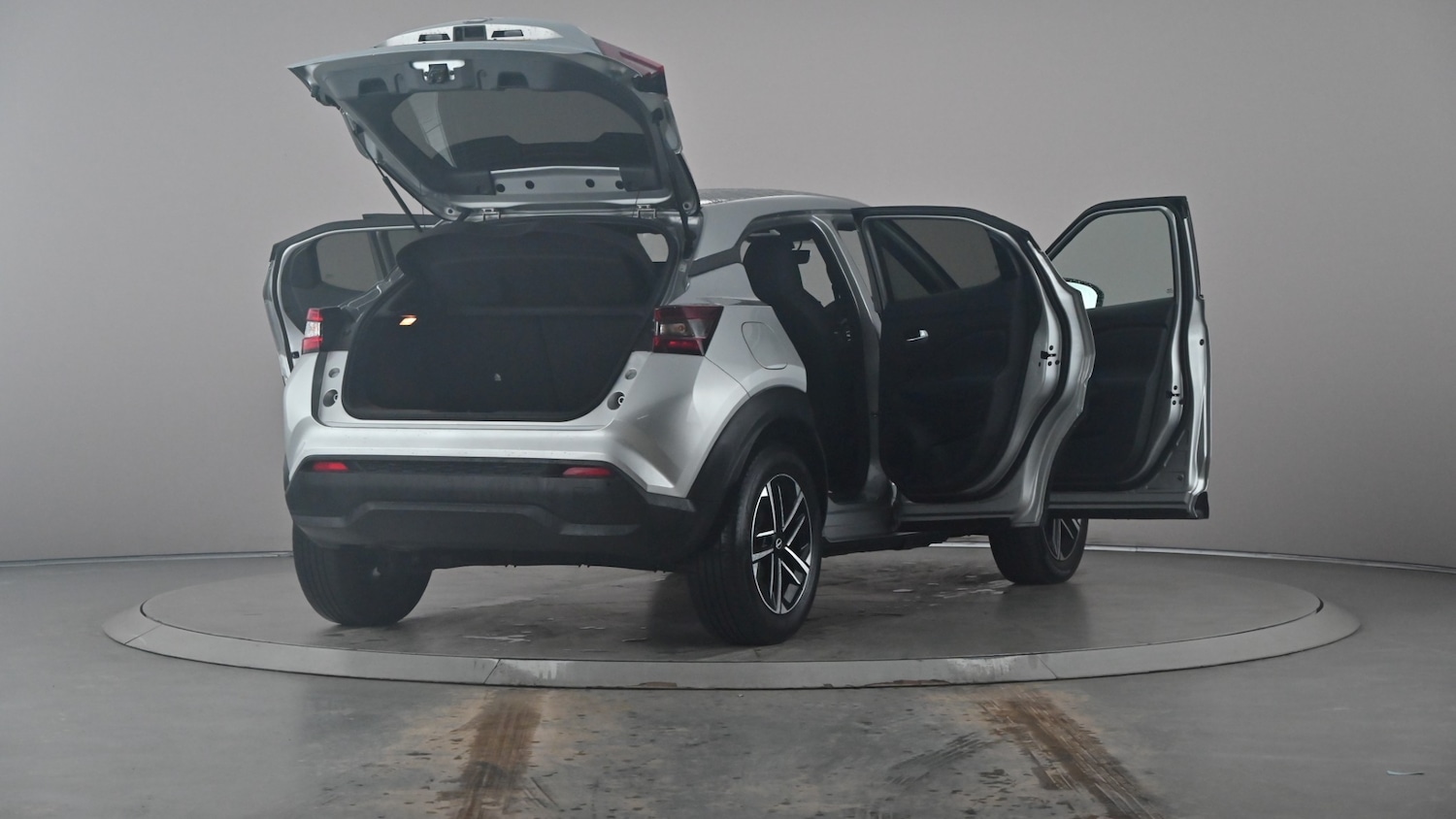 Vehicle 83