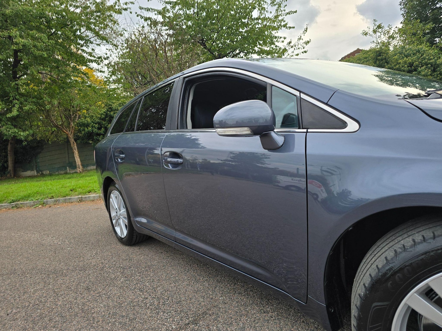 Used Toyota Avensis 2009 for sale - 76108417: Photo 24