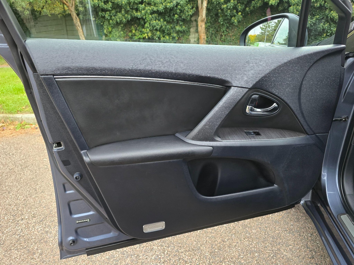 Used Toyota Avensis 2009 for sale - 76108417: Photo 55
