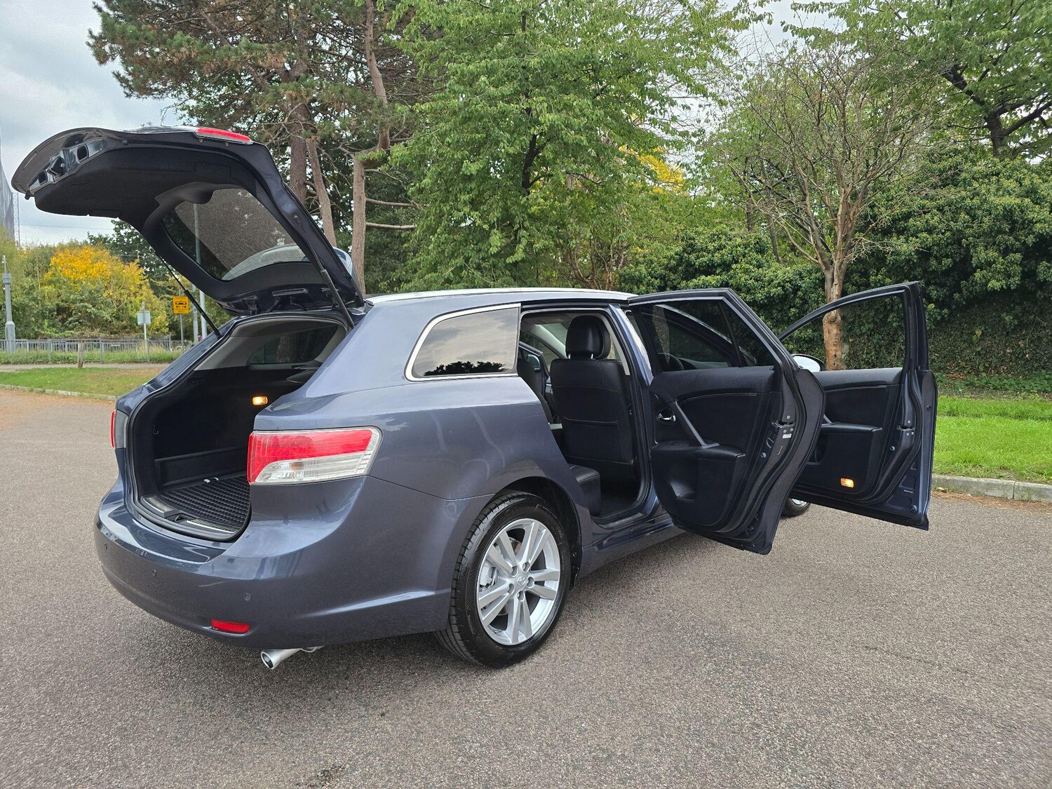 Used Toyota Avensis 2009 for sale - 76108417: Photo 58
