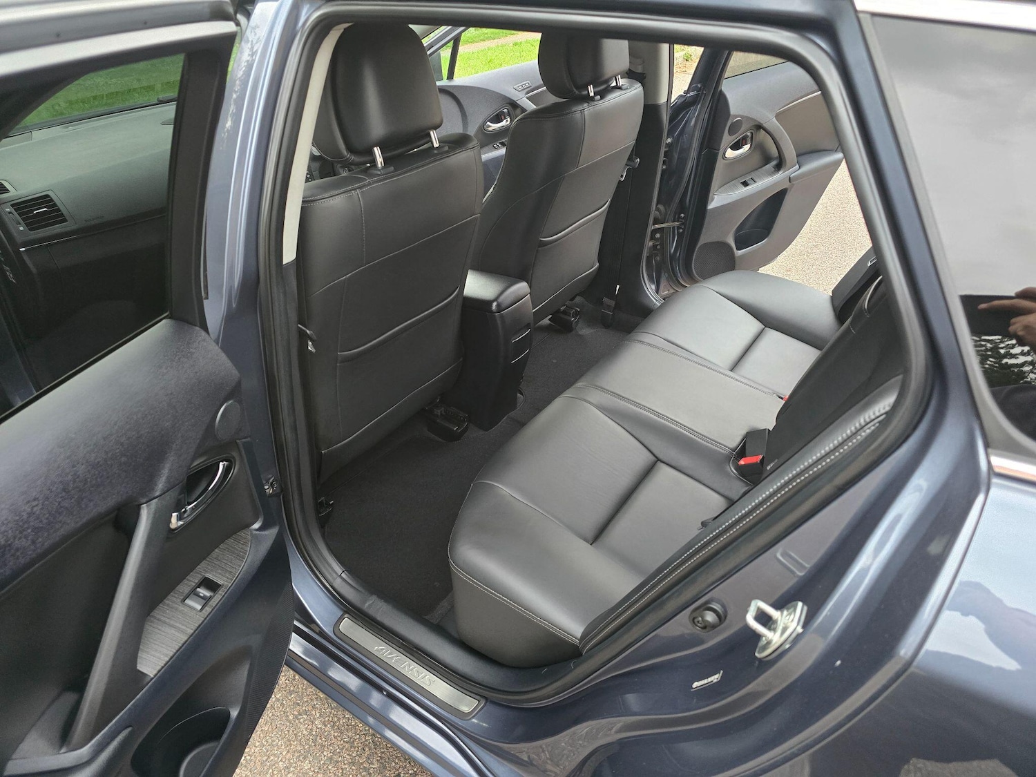 Used Toyota Avensis 2009 for sale - 76108417: Photo 75
